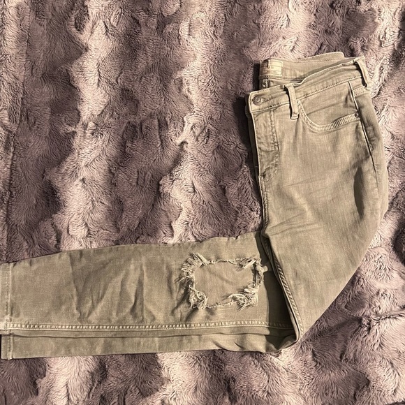 Free People sz 29 distressed skinny jeans with stretch - Picture 1 of 8